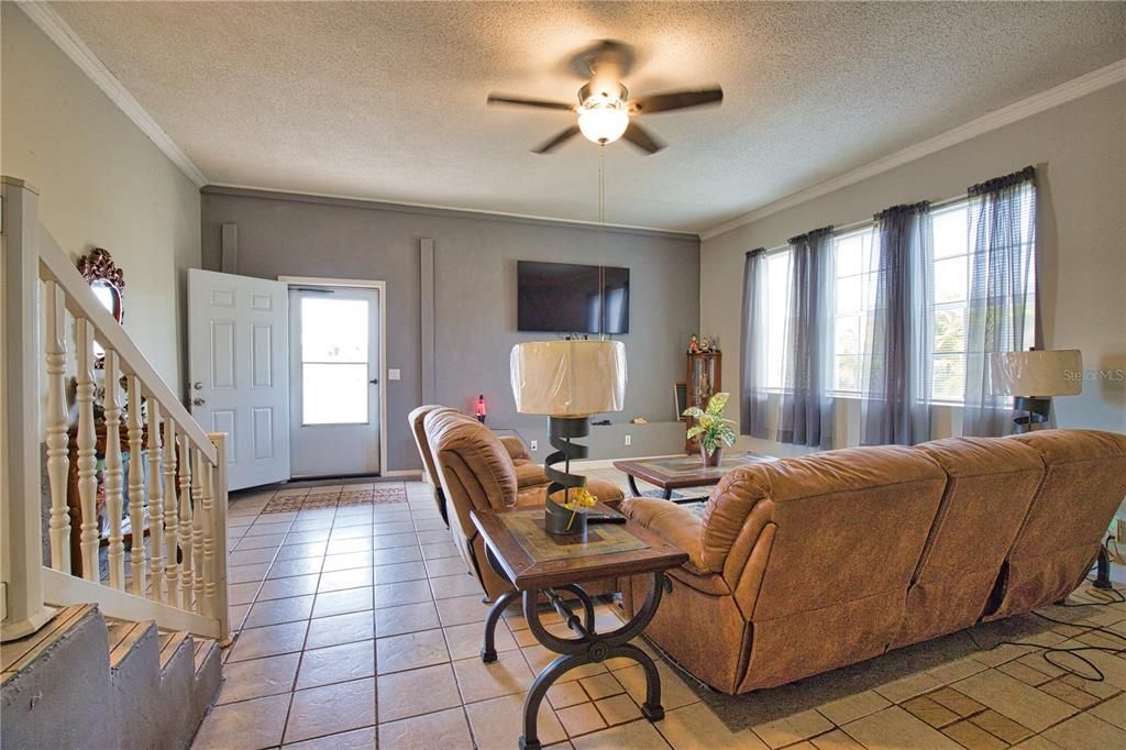 En Venta: $139,000 (2 camas, 2 baños, 1315 Pies cuadrados)