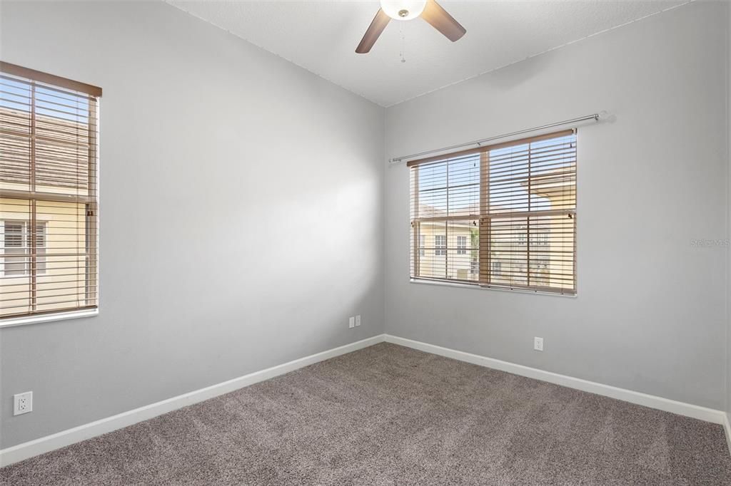 En Venta: $440,000 (3 camas, 3 baños, 2312 Pies cuadrados)