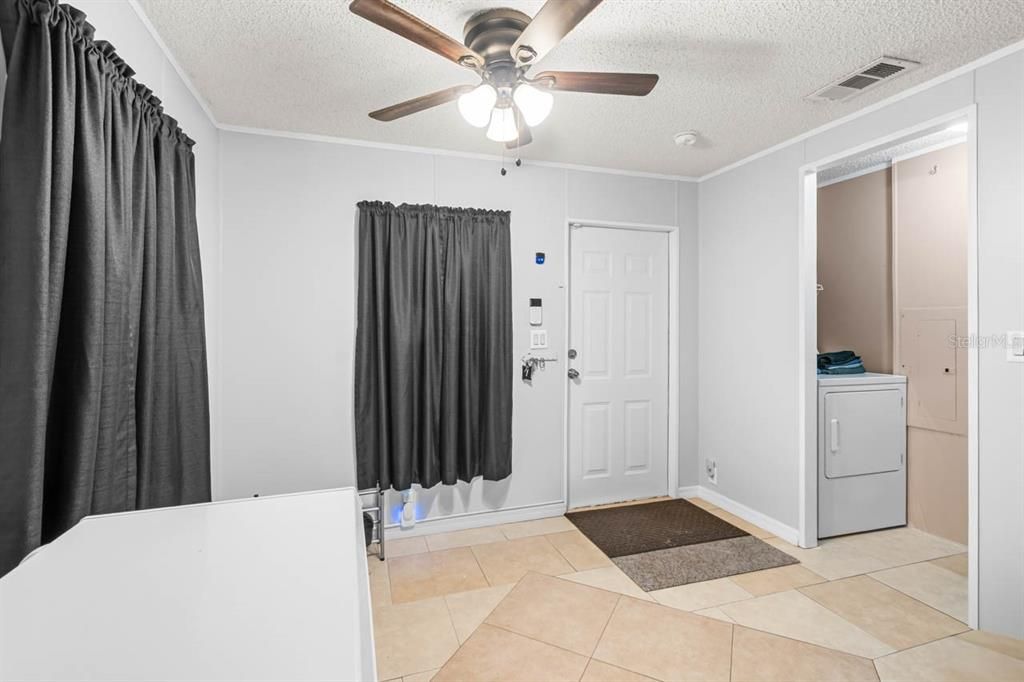 En Venta: $225,000 (3 camas, 2 baños, 1485 Pies cuadrados)