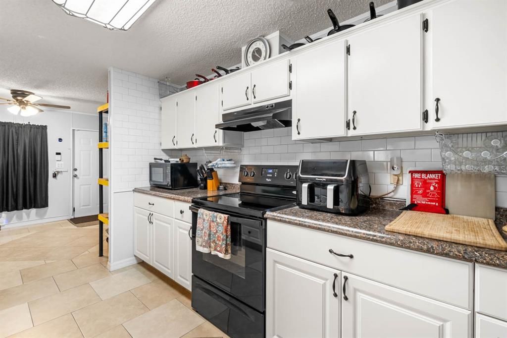 En Venta: $225,000 (3 camas, 2 baños, 1485 Pies cuadrados)