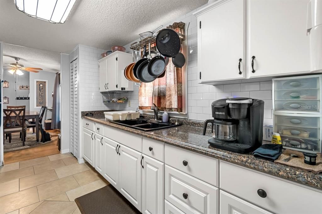 En Venta: $225,000 (3 camas, 2 baños, 1485 Pies cuadrados)