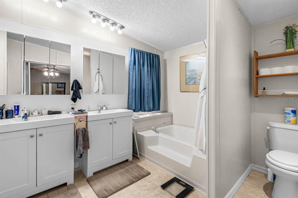 En Venta: $225,000 (3 camas, 2 baños, 1485 Pies cuadrados)