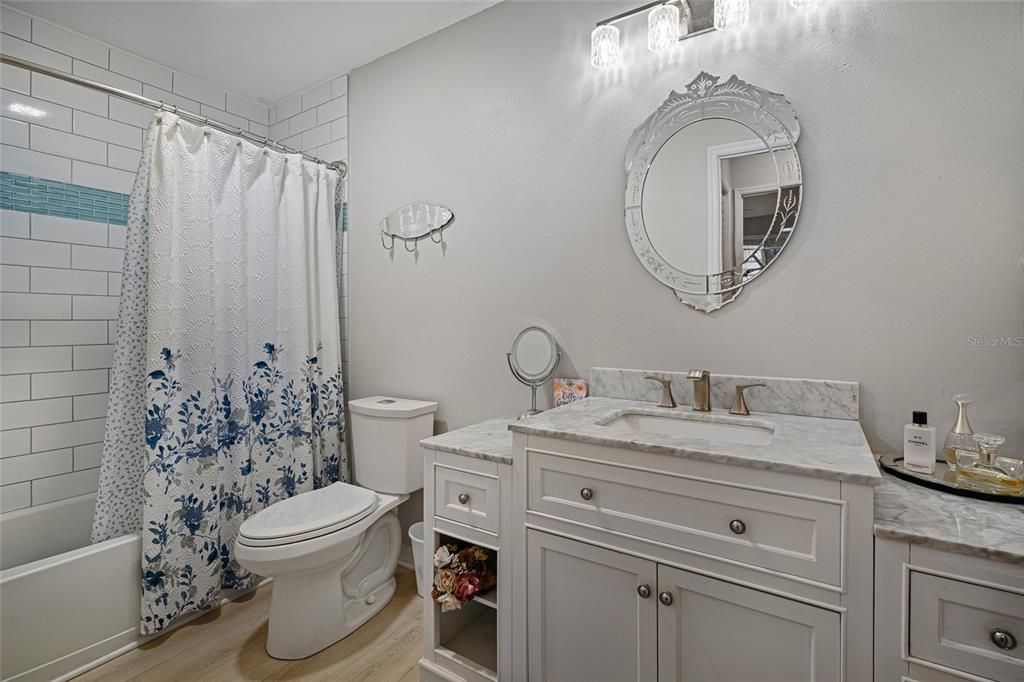 待售: $329,900 (2 贝兹, 2 浴室, 1314 平方英尺)