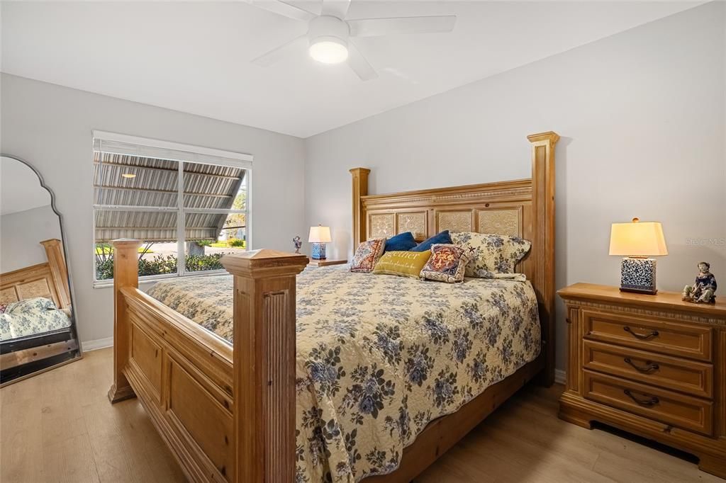 待售: $329,900 (2 贝兹, 2 浴室, 1314 平方英尺)