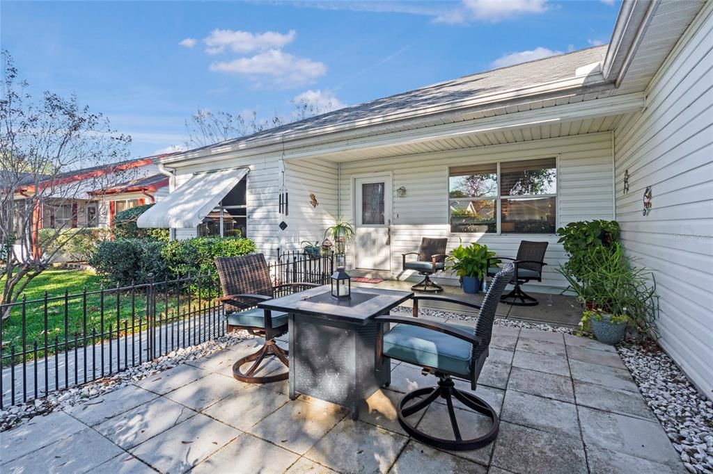 待售: $329,900 (2 贝兹, 2 浴室, 1314 平方英尺)