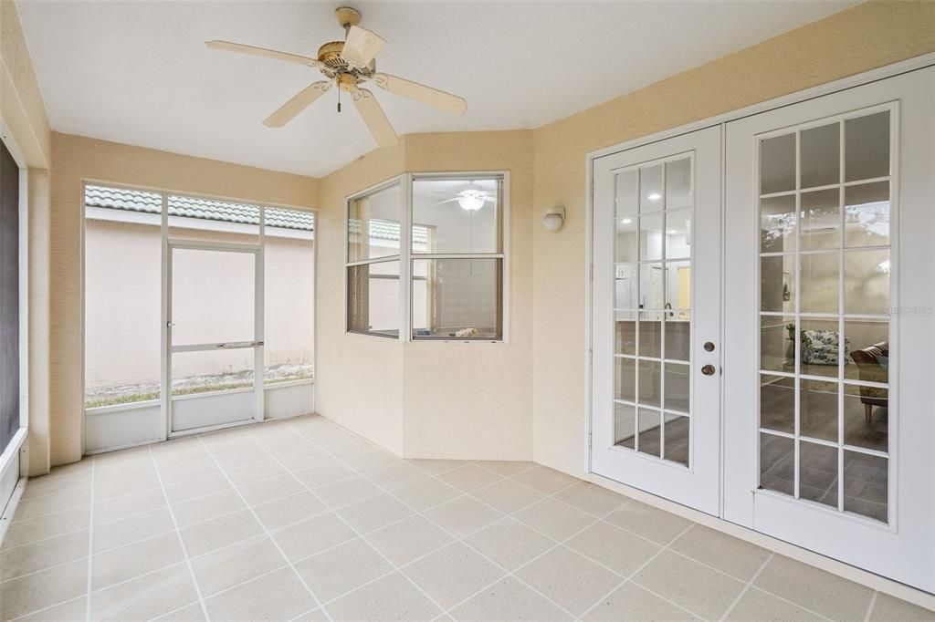 En Venta: $375,000 (3 camas, 2 baños, 1688 Pies cuadrados)