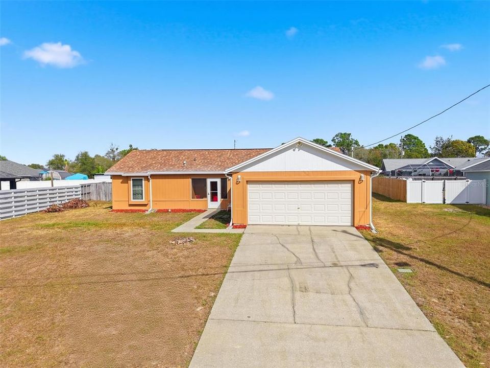 待售: $260,000 (3 贝兹, 2 浴室, 1268 平方英尺)