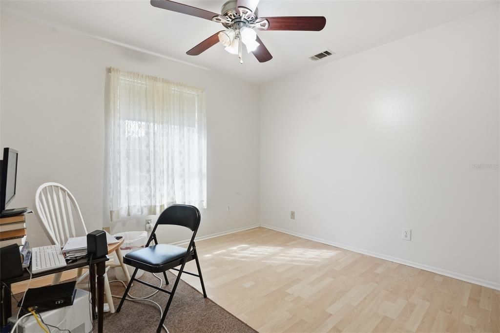 待售: $260,000 (3 贝兹, 2 浴室, 1268 平方英尺)