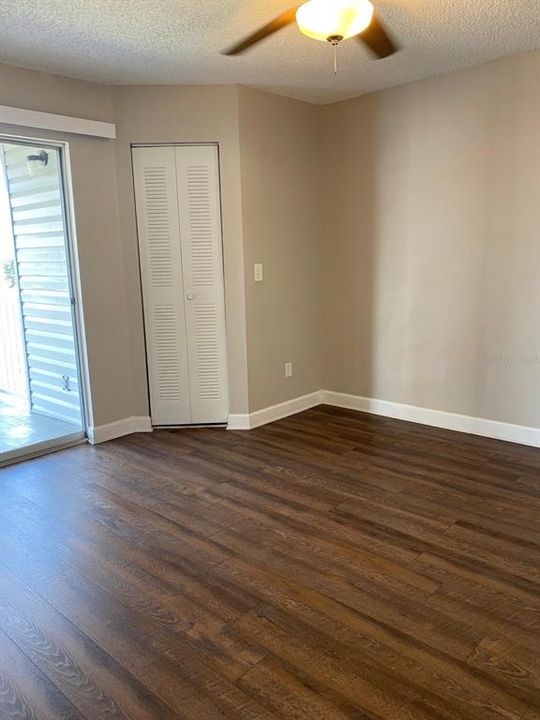 出租: $1,350 (1 贝兹, 1 浴室, 648 平方英尺)