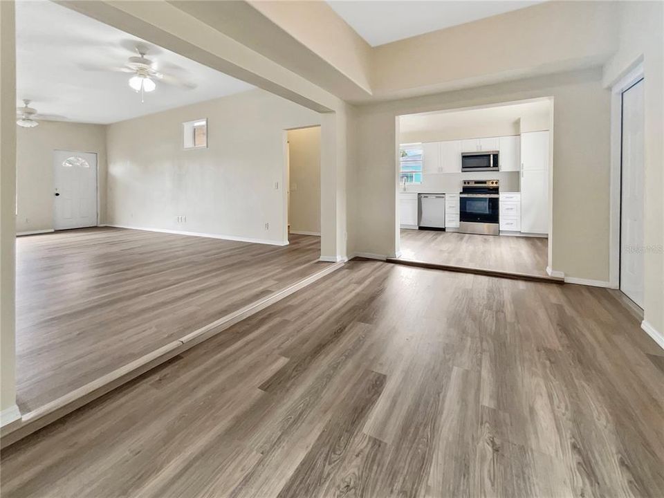 En Venta: $309,000 (3 camas, 1 baños, 1403 Pies cuadrados)