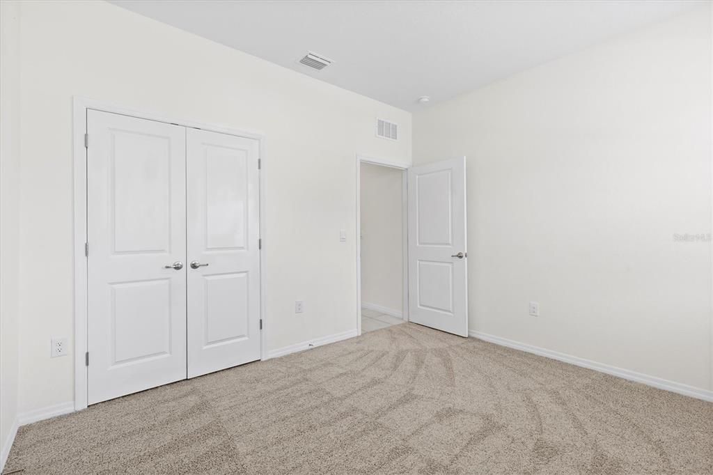 En Renta: $2,400 (4 camas, 2 baños, 2031 Pies cuadrados)