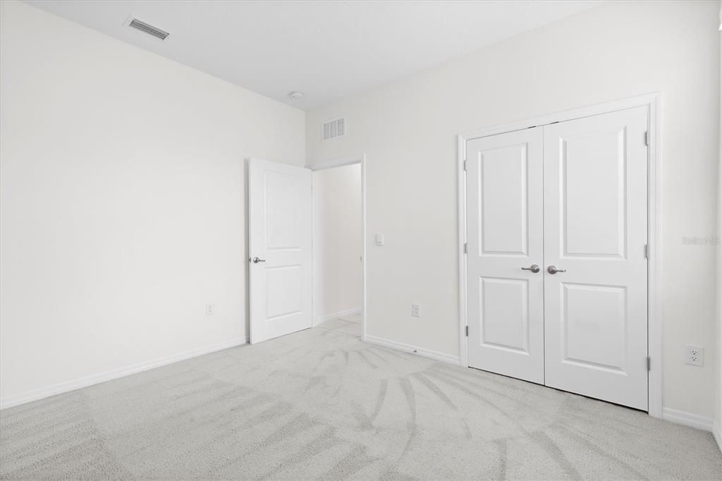 En Renta: $2,400 (4 camas, 2 baños, 2031 Pies cuadrados)