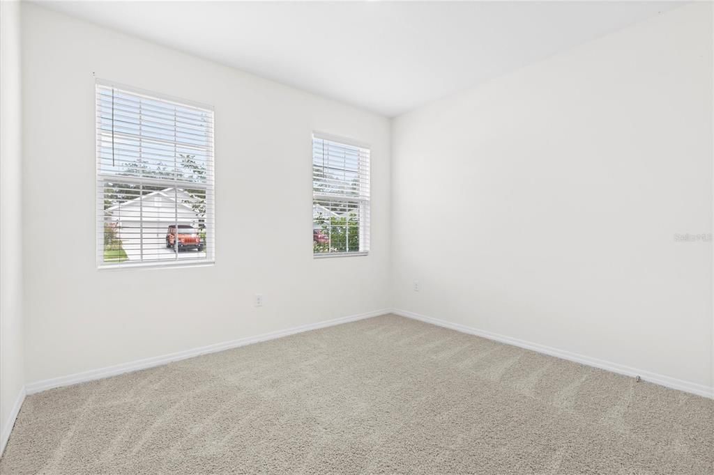 En Renta: $2,400 (4 camas, 2 baños, 2031 Pies cuadrados)