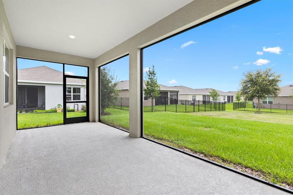 En Renta: $2,400 (4 camas, 2 baños, 2031 Pies cuadrados)