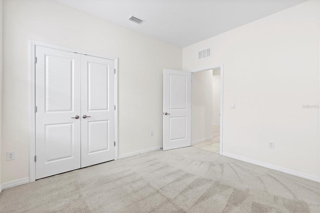 En Renta: $2,400 (4 camas, 2 baños, 2031 Pies cuadrados)