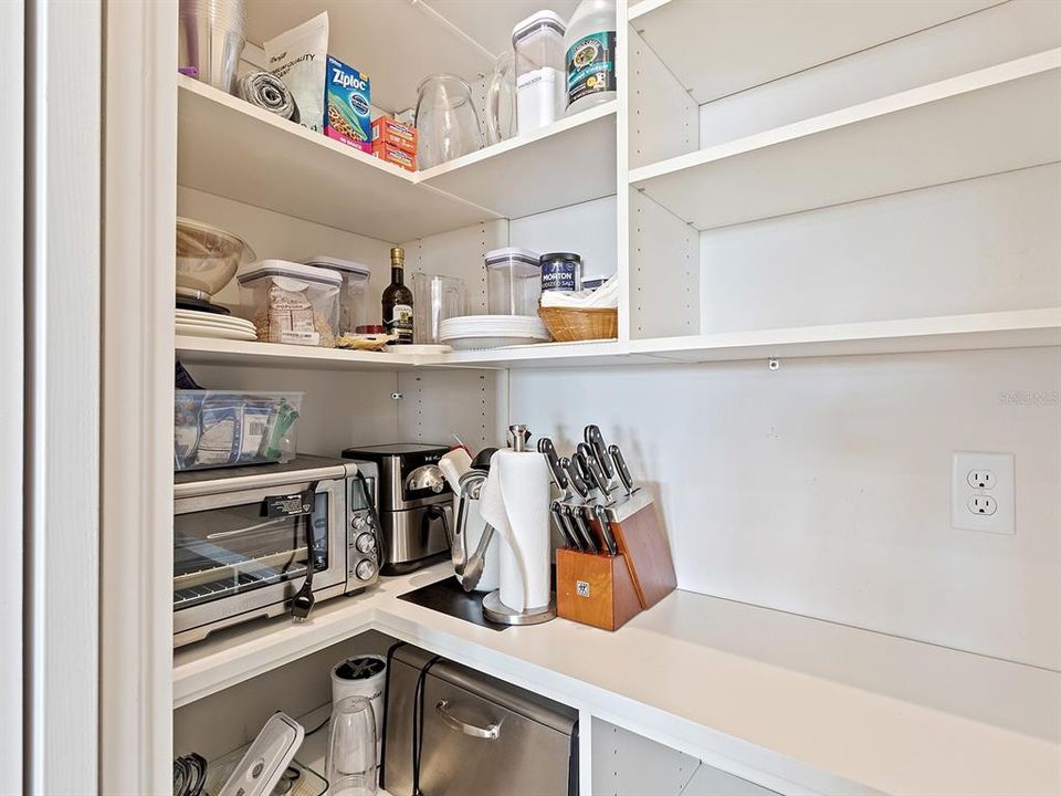 待售: $2,499,000 (3 贝兹, 4 浴室, 3054 平方英尺)