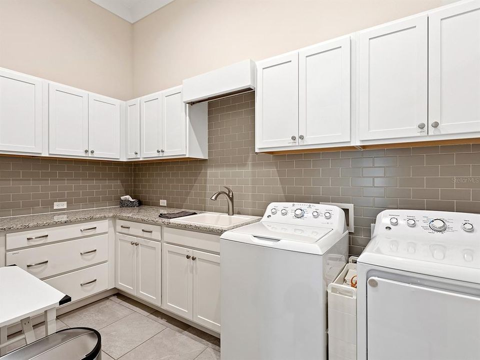 待售: $2,499,000 (3 贝兹, 4 浴室, 3054 平方英尺)