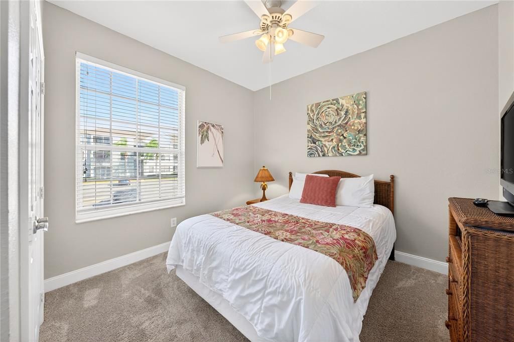 For Sale: $259,900 (3 beds, 2 baths, 1268 Square Feet)