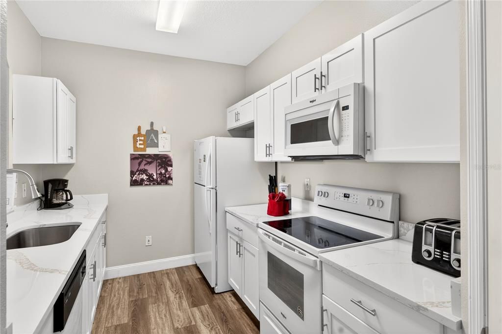 For Sale: $259,900 (3 beds, 2 baths, 1268 Square Feet)