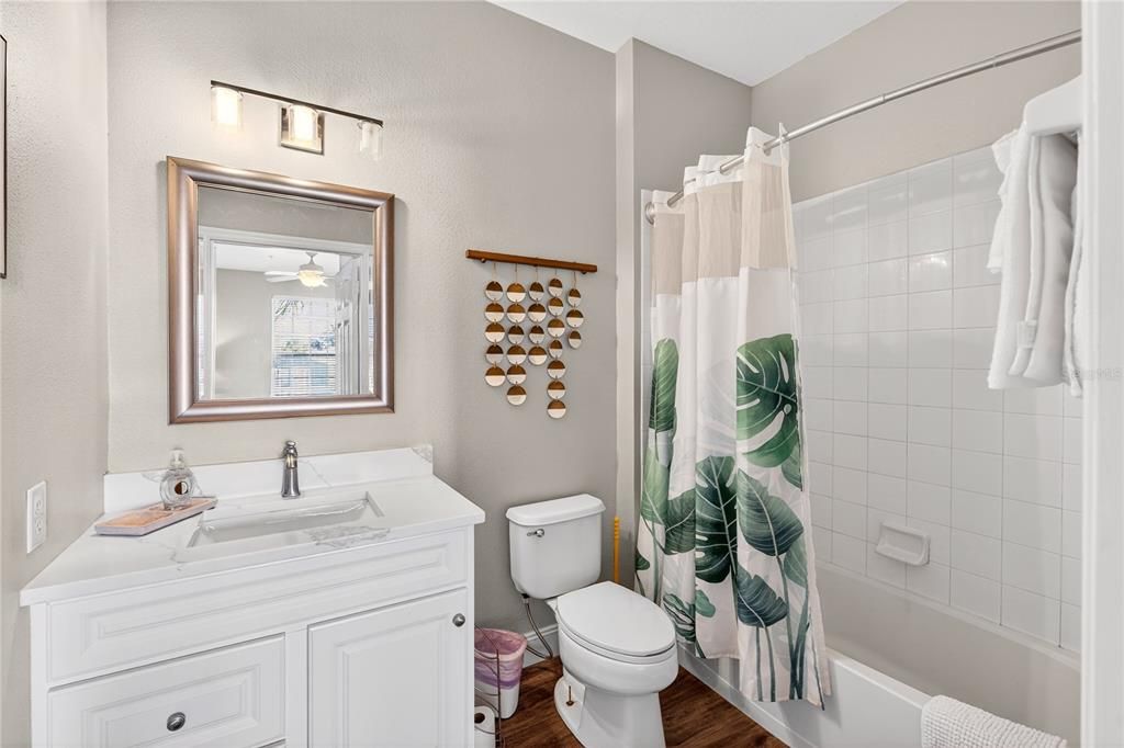 For Sale: $259,900 (3 beds, 2 baths, 1268 Square Feet)