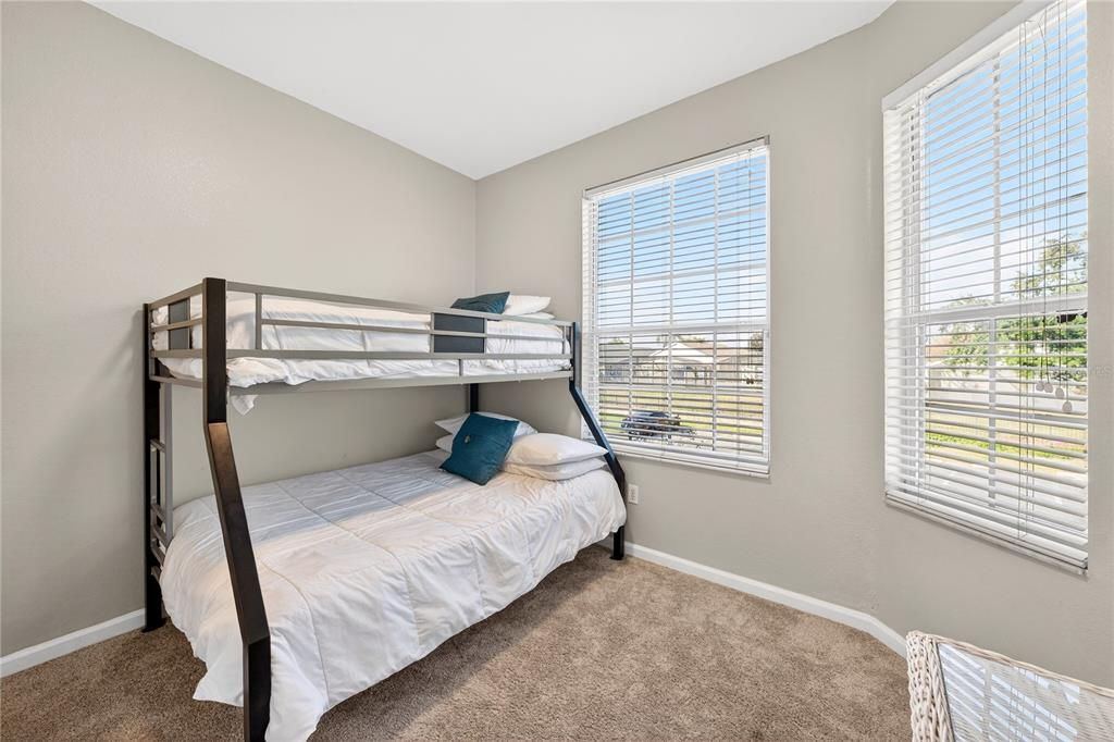 For Sale: $259,900 (3 beds, 2 baths, 1268 Square Feet)