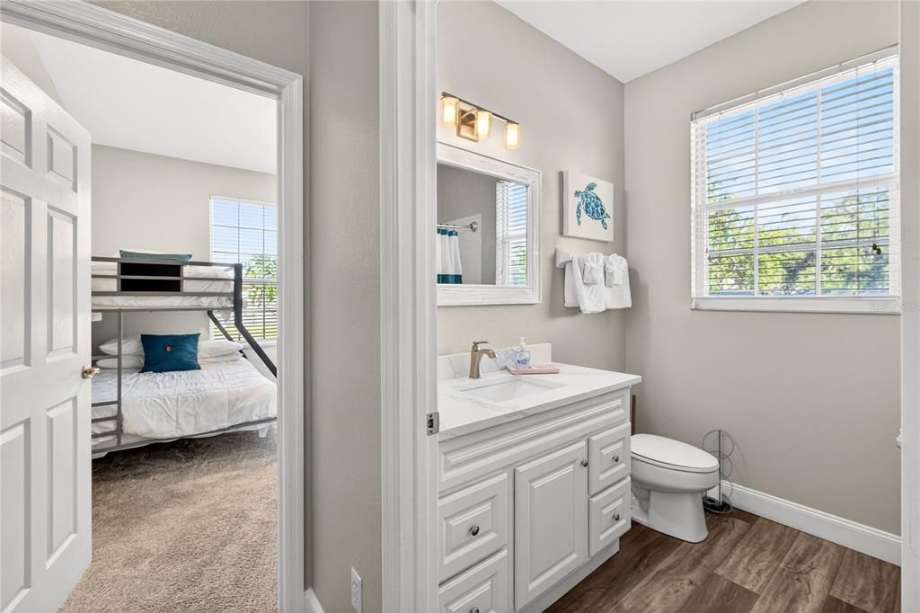 For Sale: $259,900 (3 beds, 2 baths, 1268 Square Feet)