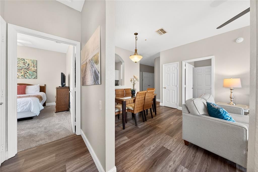 For Sale: $259,900 (3 beds, 2 baths, 1268 Square Feet)