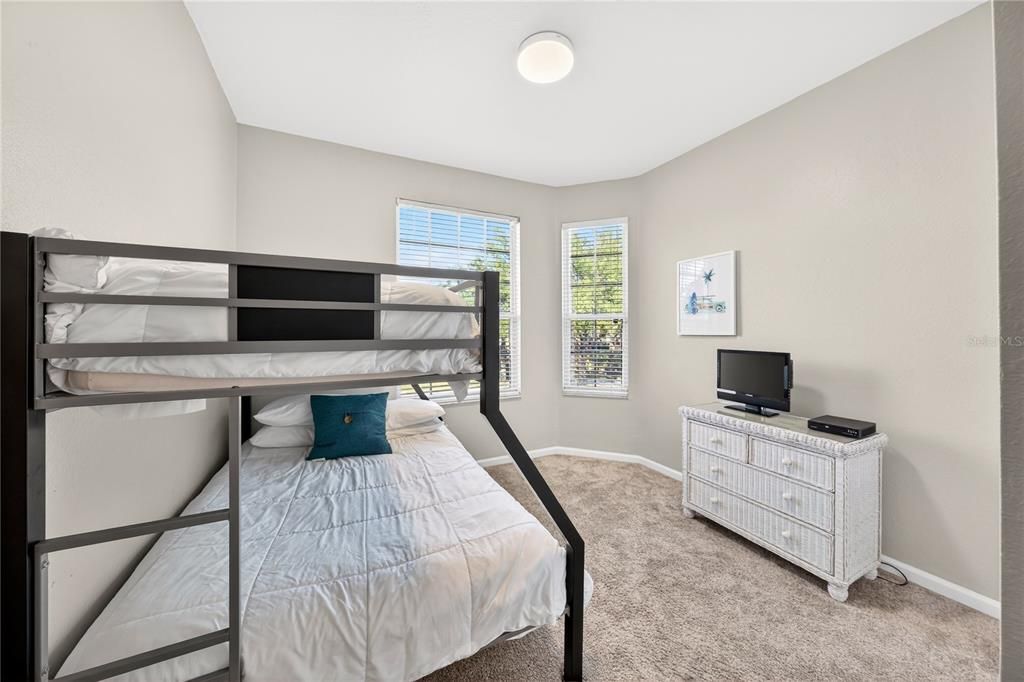 For Sale: $259,900 (3 beds, 2 baths, 1268 Square Feet)