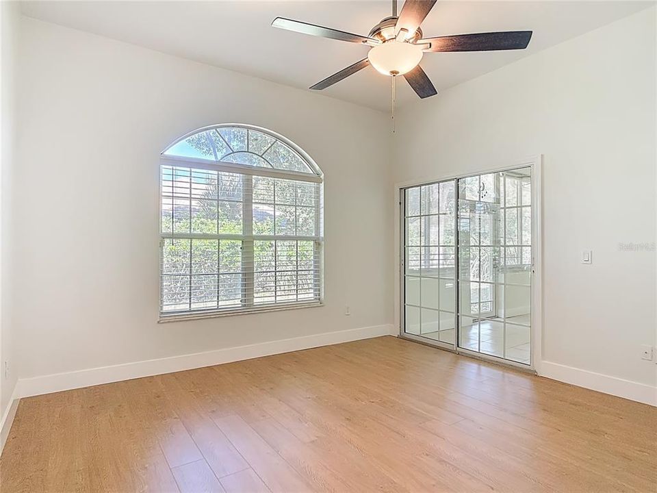 En Venta: $279,900 (2 camas, 2 baños, 1393 Pies cuadrados)