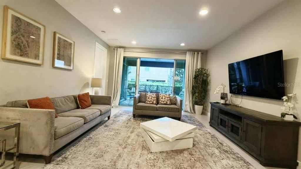 For Sale: $777,000 (6 beds, 6 baths, 3317 Square Feet)