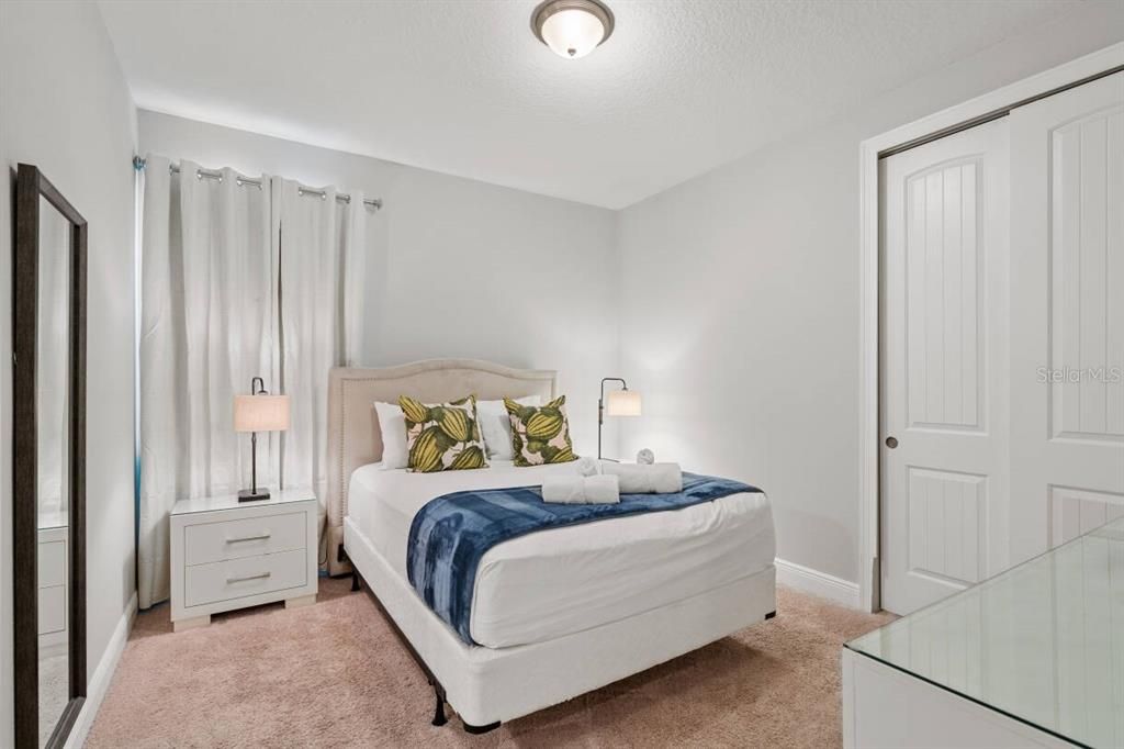 For Sale: $777,000 (6 beds, 6 baths, 3317 Square Feet)