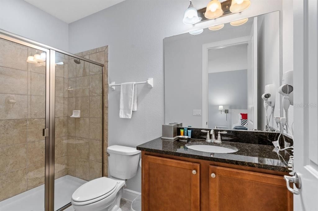 For Sale: $777,000 (6 beds, 6 baths, 3317 Square Feet)