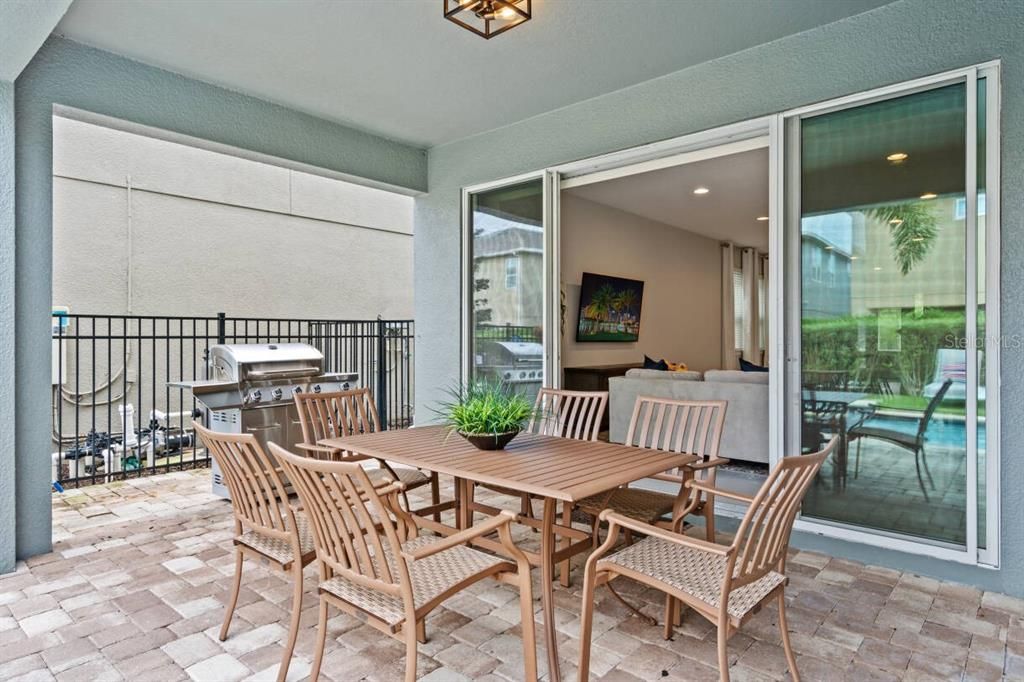 For Sale: $777,000 (6 beds, 6 baths, 3317 Square Feet)