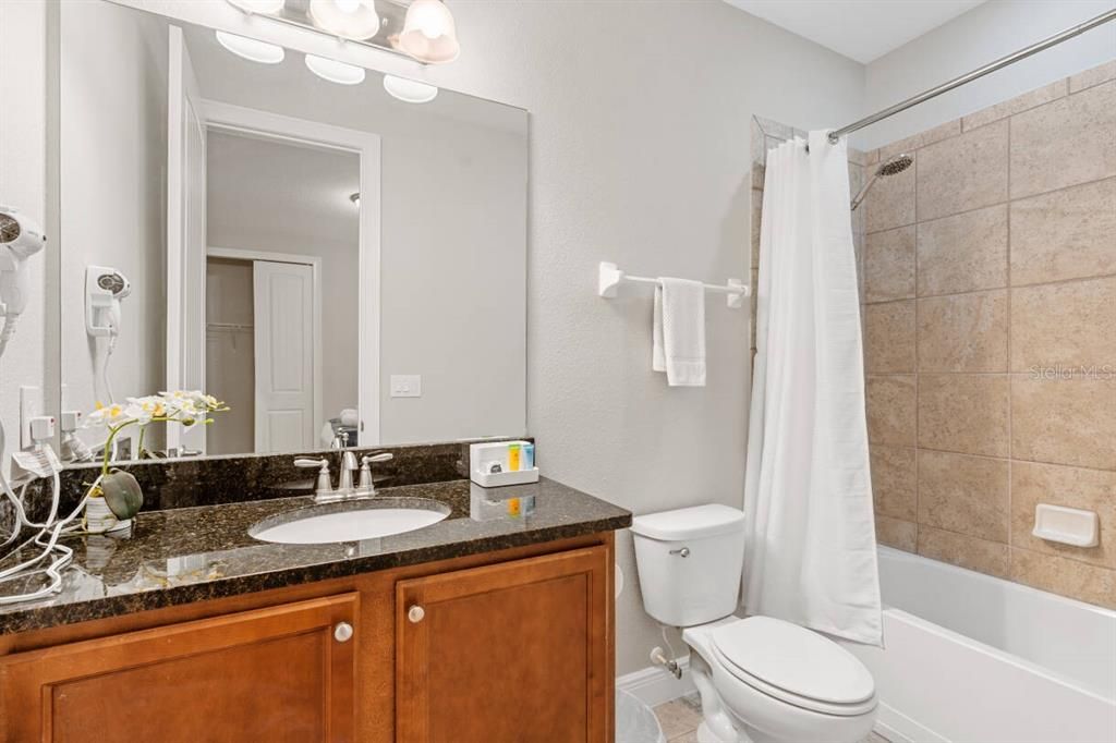 For Sale: $777,000 (6 beds, 6 baths, 3317 Square Feet)