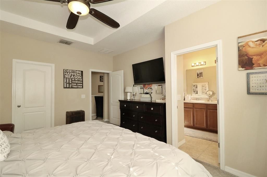 На продажу: $295,000 (3 спален, 2 ванн, 1658 Квадратных фут)