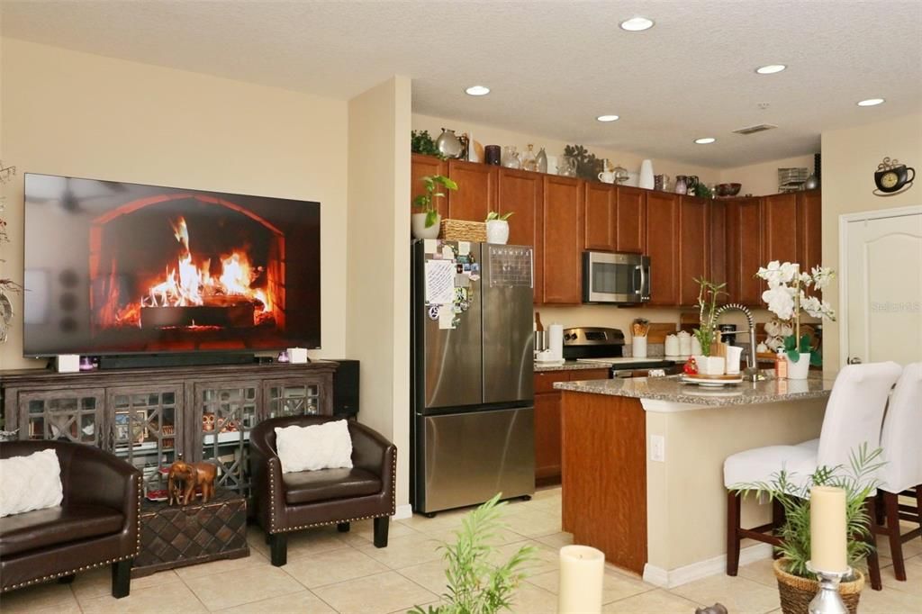 На продажу: $295,000 (3 спален, 2 ванн, 1658 Квадратных фут)