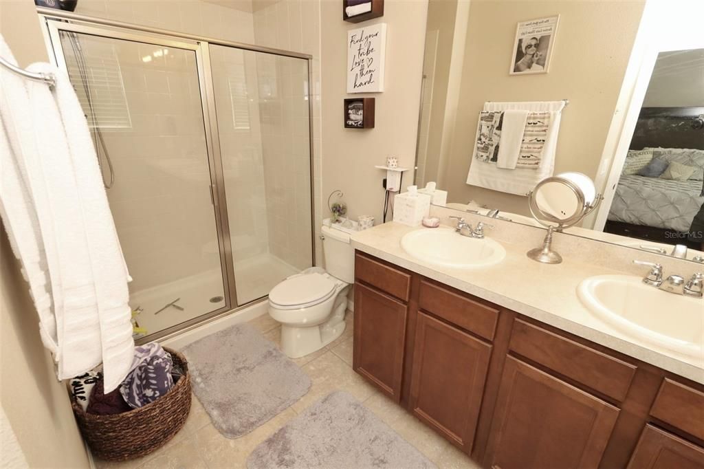 На продажу: $295,000 (3 спален, 2 ванн, 1658 Квадратных фут)