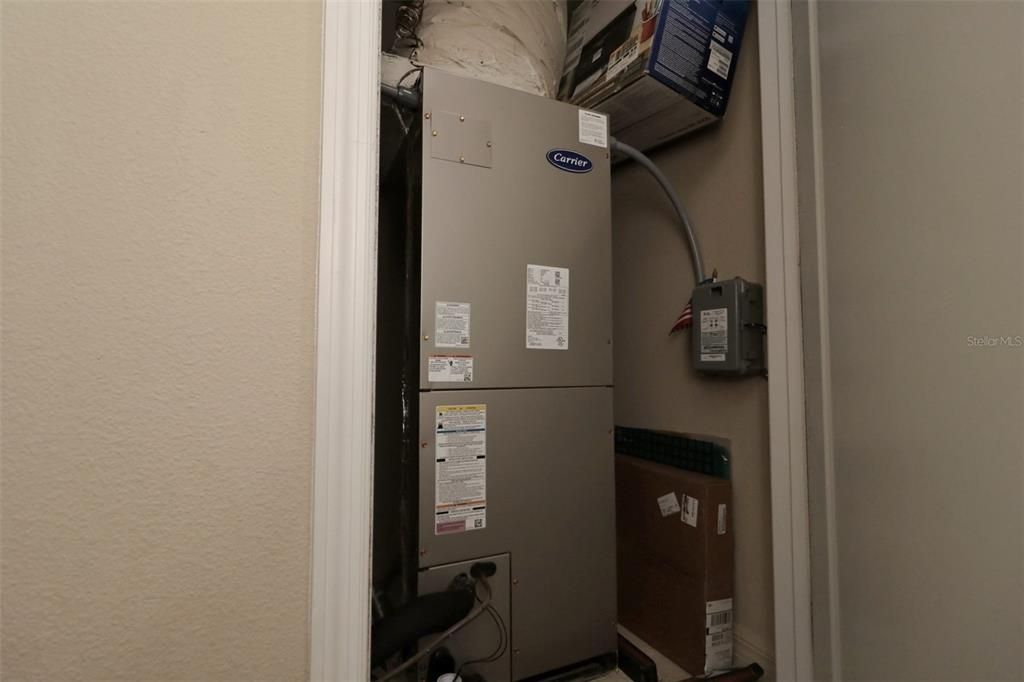 На продажу: $295,000 (3 спален, 2 ванн, 1658 Квадратных фут)