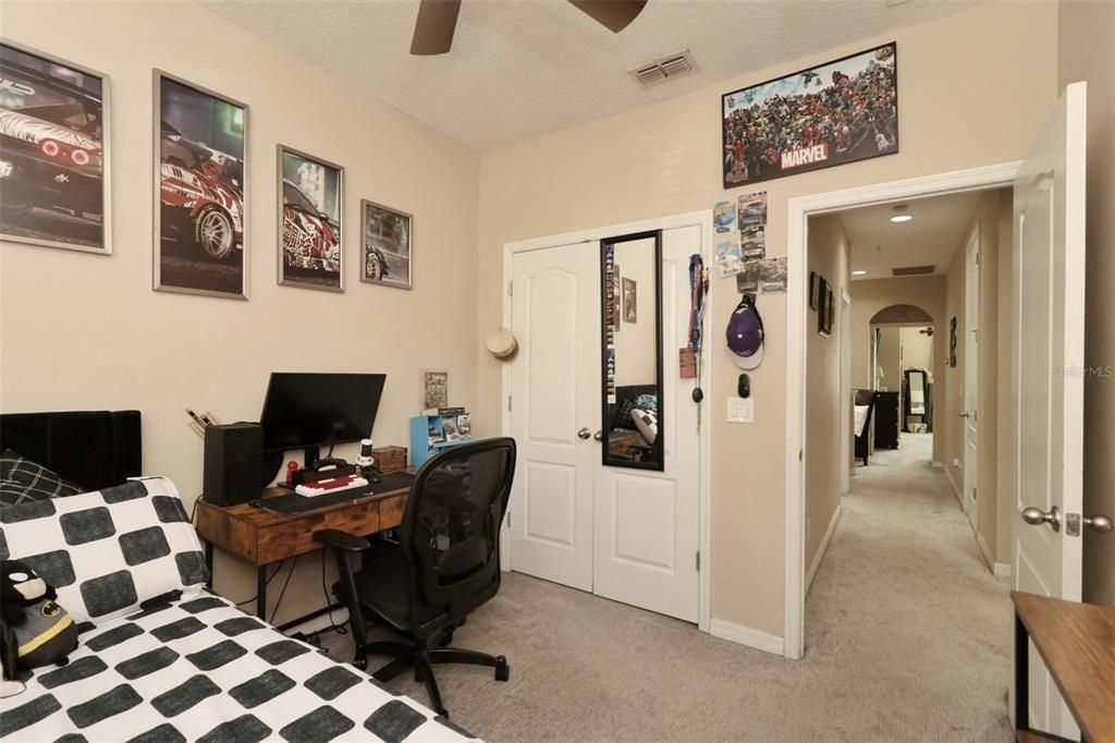 На продажу: $295,000 (3 спален, 2 ванн, 1658 Квадратных фут)