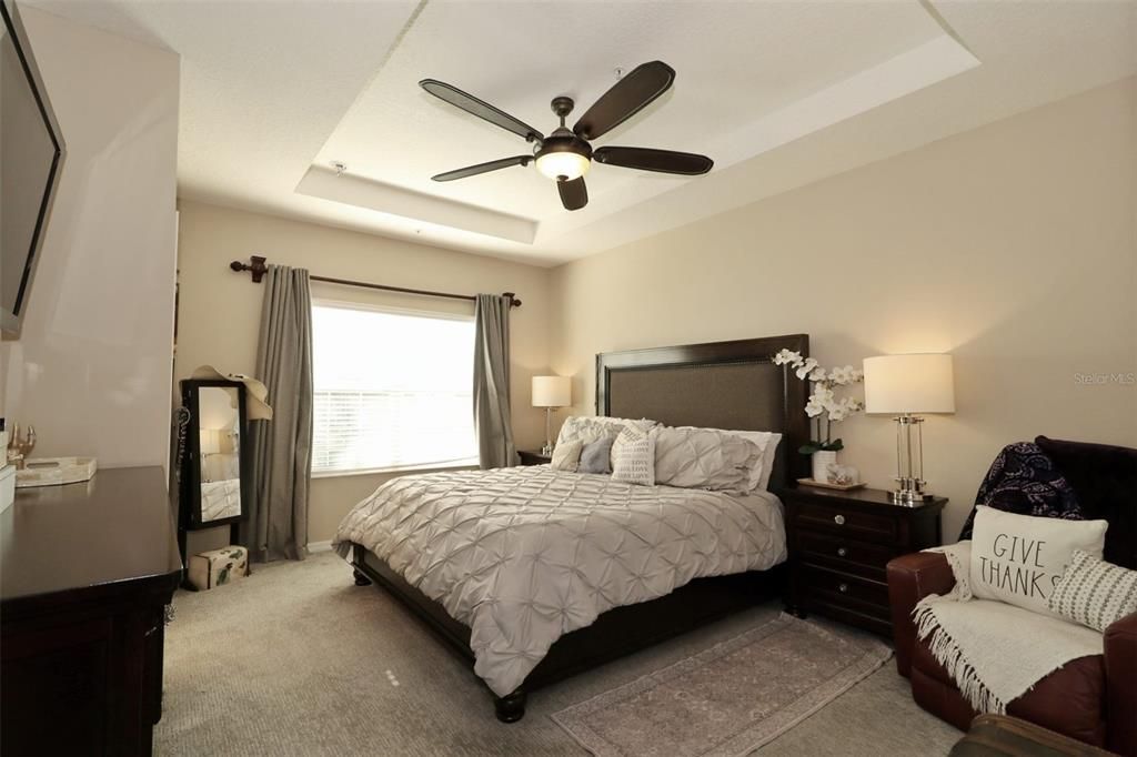 На продажу: $295,000 (3 спален, 2 ванн, 1658 Квадратных фут)