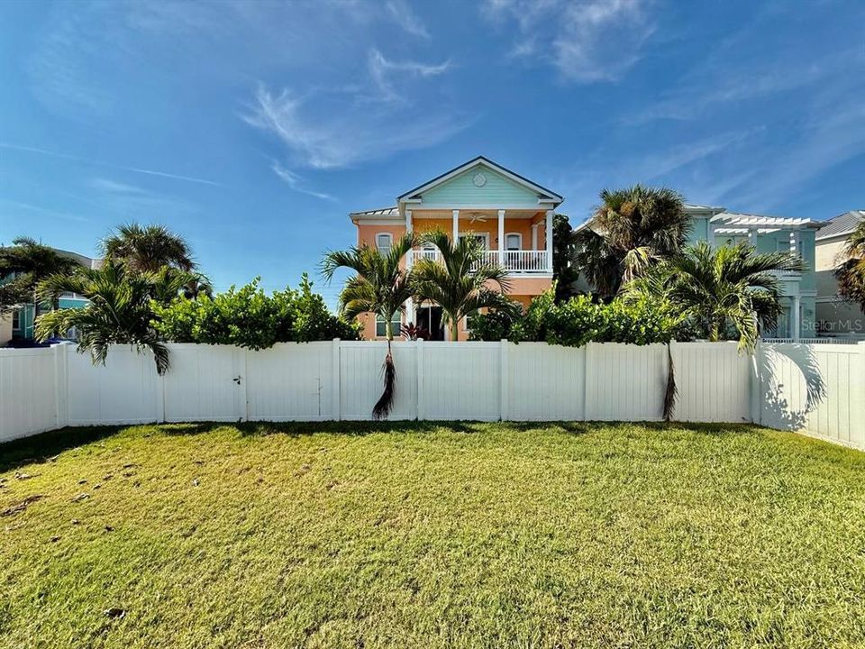 出租: $2,700 (4 贝兹, 3 浴室, 2026 平方英尺)