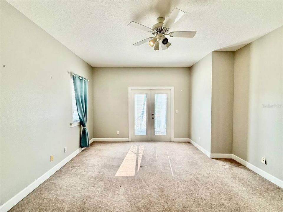 出租: $2,700 (4 贝兹, 3 浴室, 2026 平方英尺)