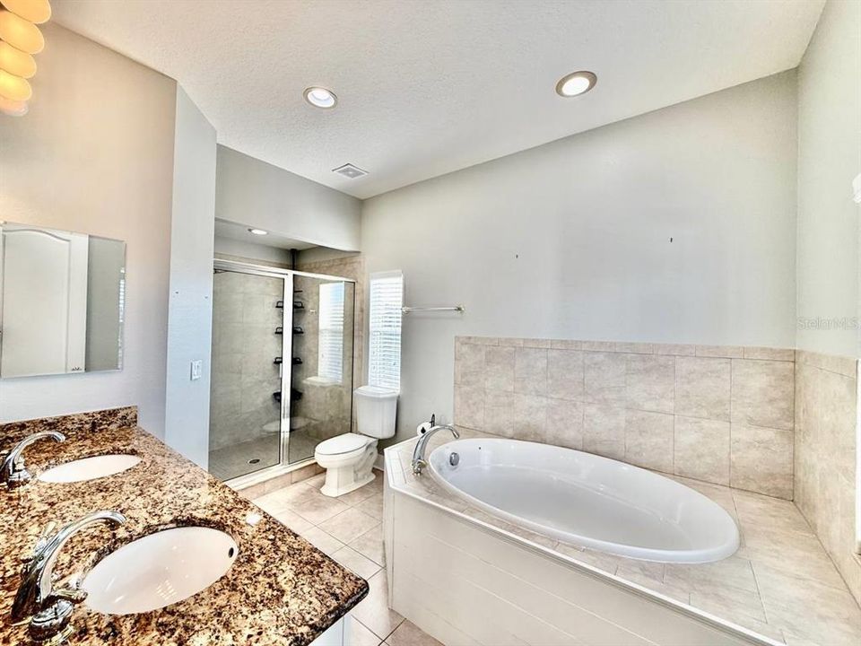 出租: $2,700 (4 贝兹, 3 浴室, 2026 平方英尺)