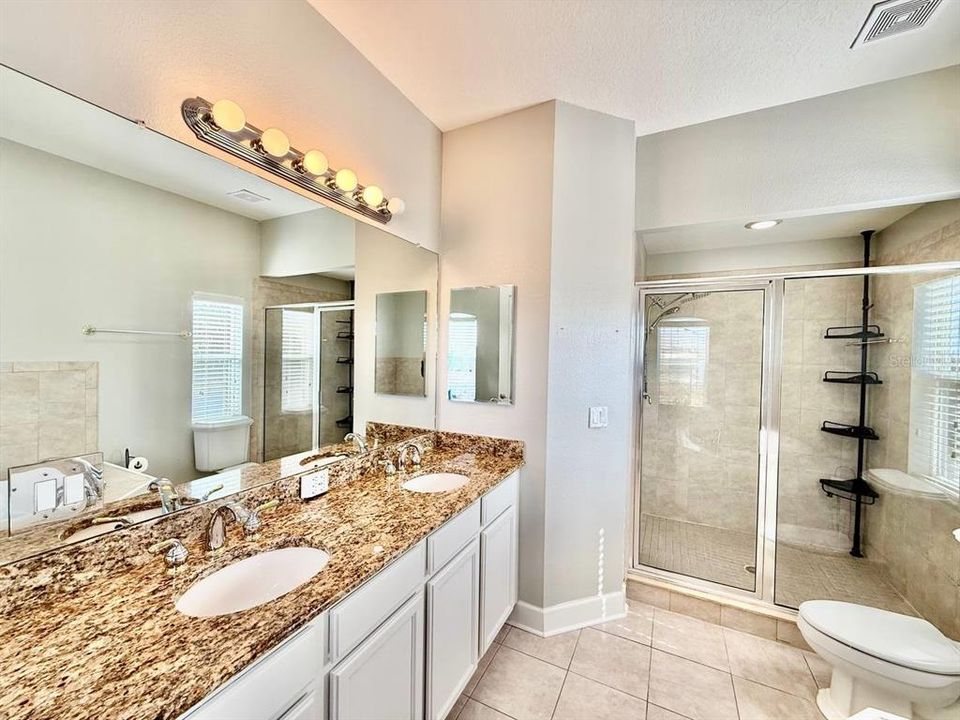 出租: $2,700 (4 贝兹, 3 浴室, 2026 平方英尺)