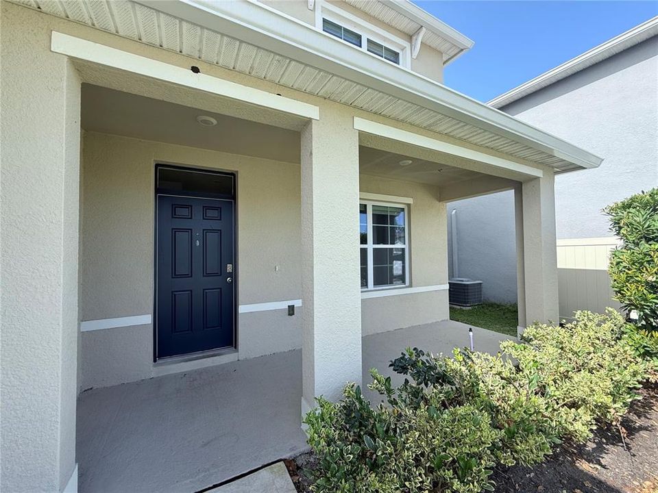 For Rent: $2,690 (5 beds, 3 baths, 2807 Square Feet)