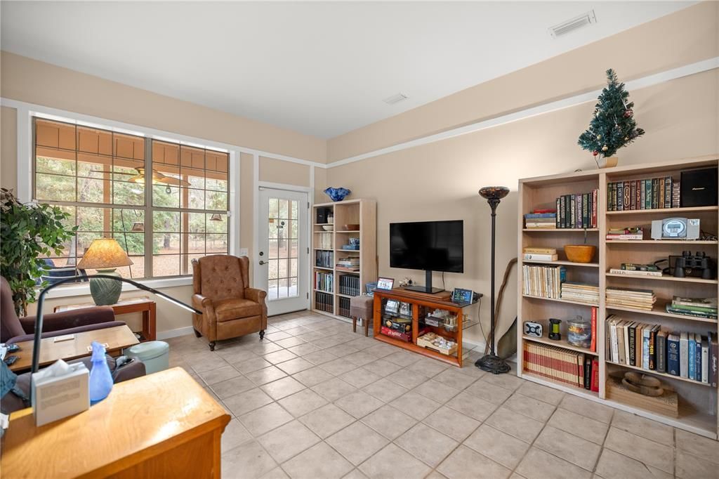 For Sale: $449,000 (4 beds, 3 baths, 2836 Square Feet)