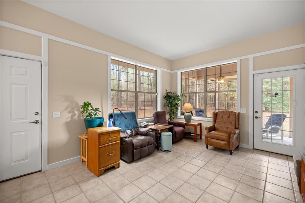 For Sale: $449,000 (4 beds, 3 baths, 2836 Square Feet)