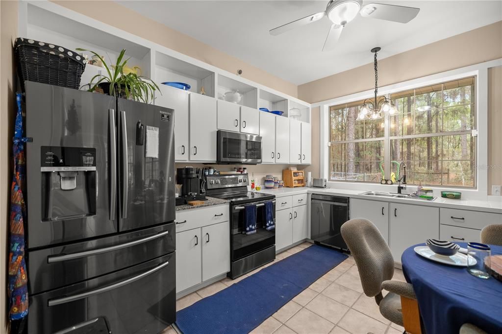 For Sale: $449,000 (4 beds, 3 baths, 2836 Square Feet)