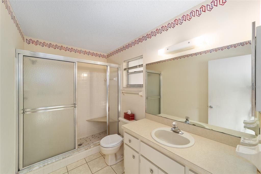 待售: $150,000 (2 贝兹, 2 浴室, 1409 平方英尺)