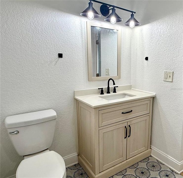 待售: $299,900 (3 贝兹, 2 浴室, 1223 平方英尺)